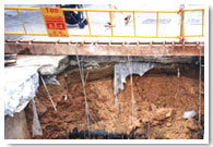 No proper support to exposed water main (steel wire ropes should not be used)
