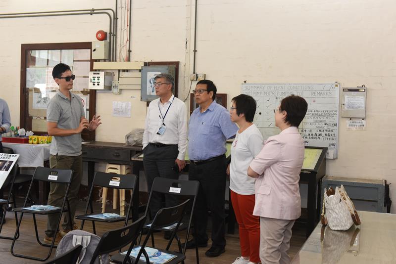 WSD staff introduced the Tai Tam Tuk Raw Water Pumping Station to the WCDC members.