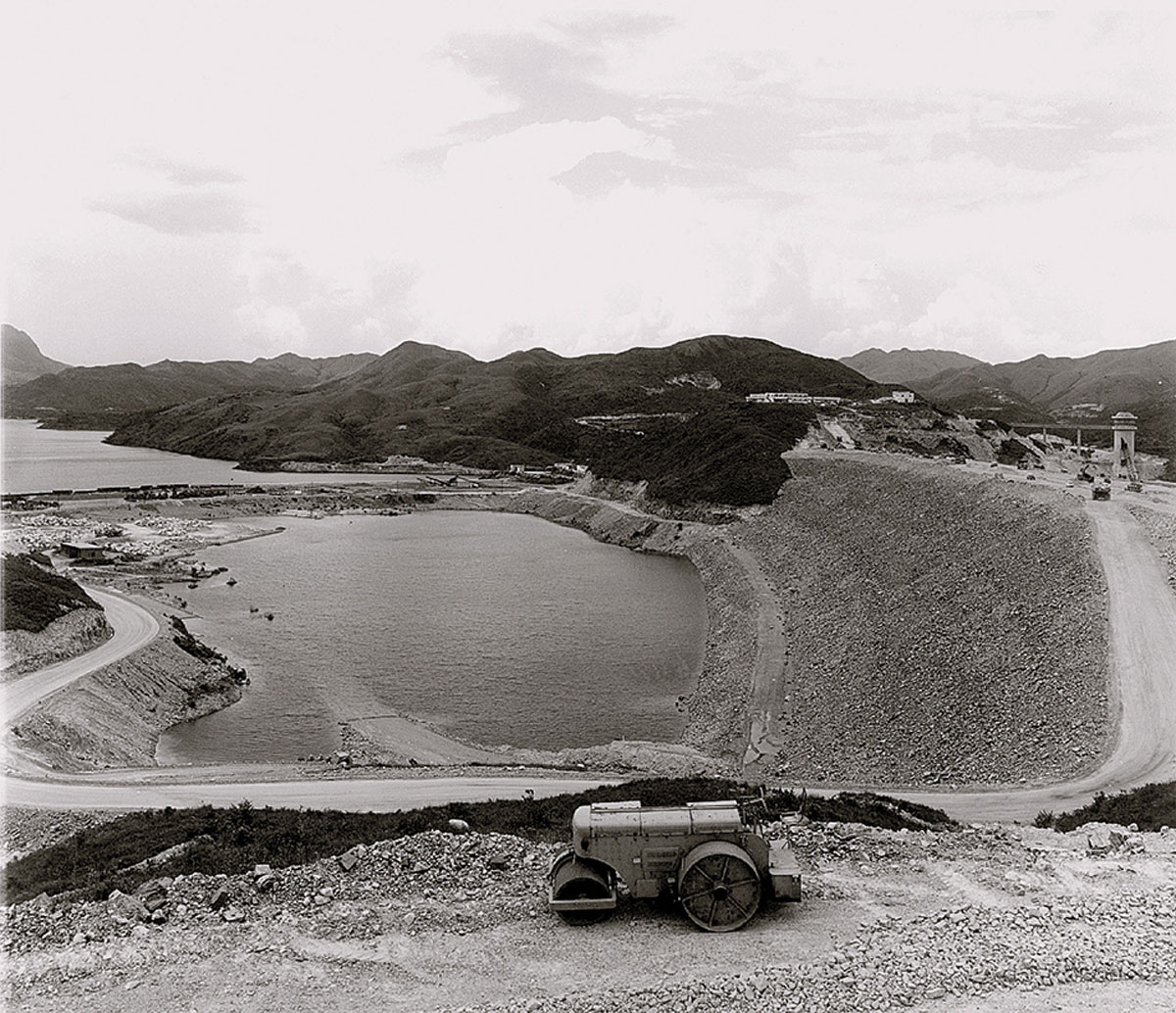 High Island Reservoir’s West Dam under construction