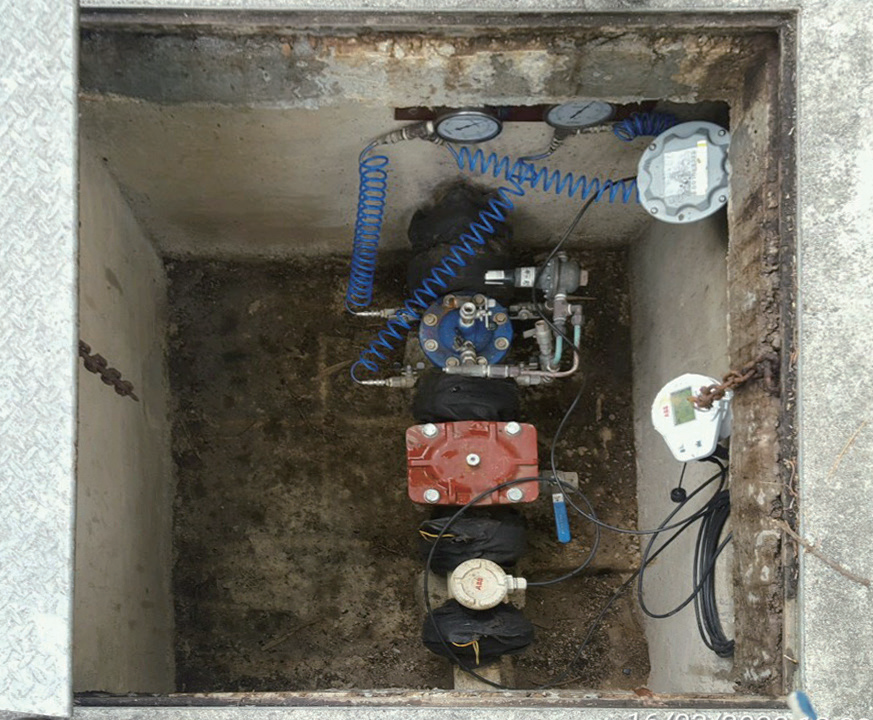 Equipment and device in the District Metering Area chamber