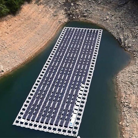 全港首个浮动太阳能板发电系统